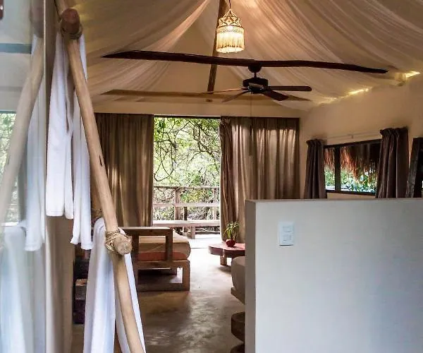 Roc Jungle Hotel